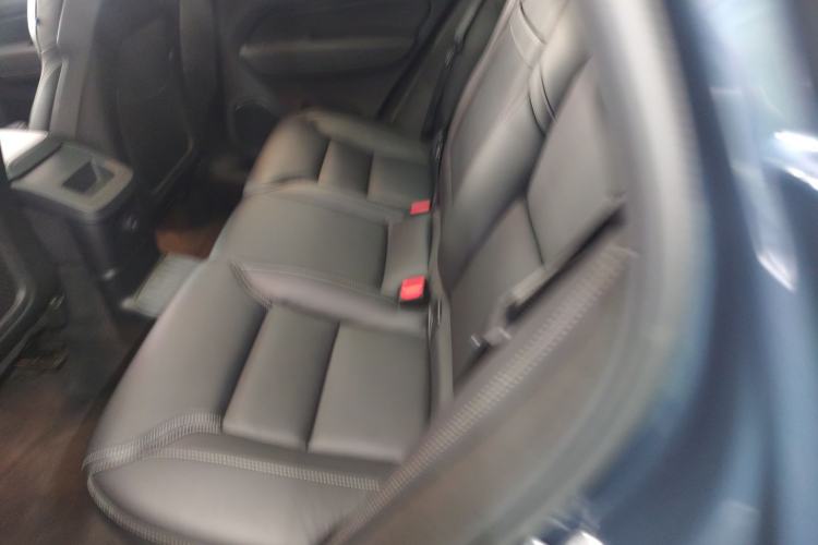 Used Volvo XC60 New Energy 2021 T8 e-Drive Hybrid Luxury Edition Interior 4