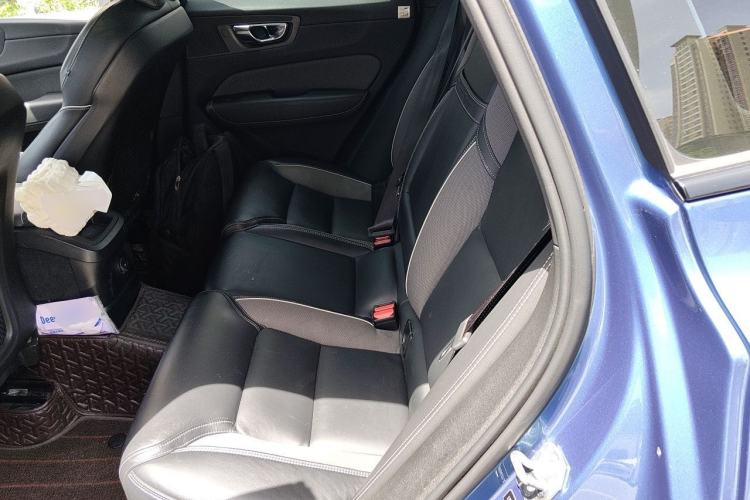 Used Volvo XC60 New Energy 2021 T8 E-Drive Hybrid Smart & Dynamic Edition Left Rear Seat