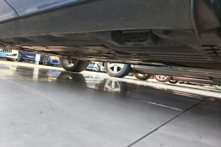 Used Volvo XC60 New Energy 2021 T8 E-Drive Hybrid Smart & Dynamic Edition Left Side Sill