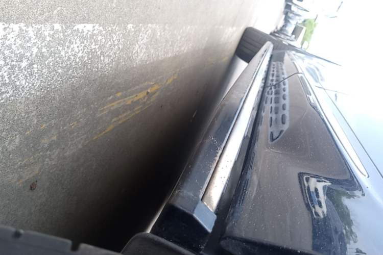 Used Volvo XC60 New Energy 2021 T8 e-Drive Hybrid Luxury Edition Left Side Sill