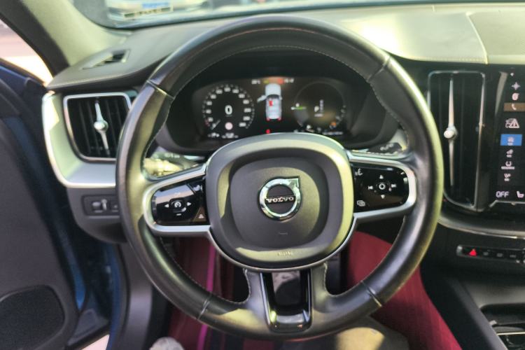 Used Volvo XC60 New Energy 2021 T8 E-Drive Hybrid Smart & Dynamic Edition Steering Wheel