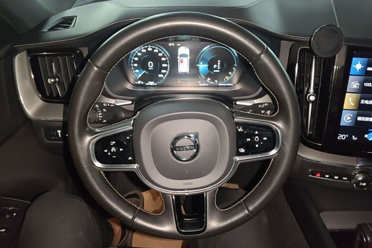 Used Volvo XC60 New Energy 2021 T8 E-Drive Hybrid Smart & Dynamic Edition Steering Wheel