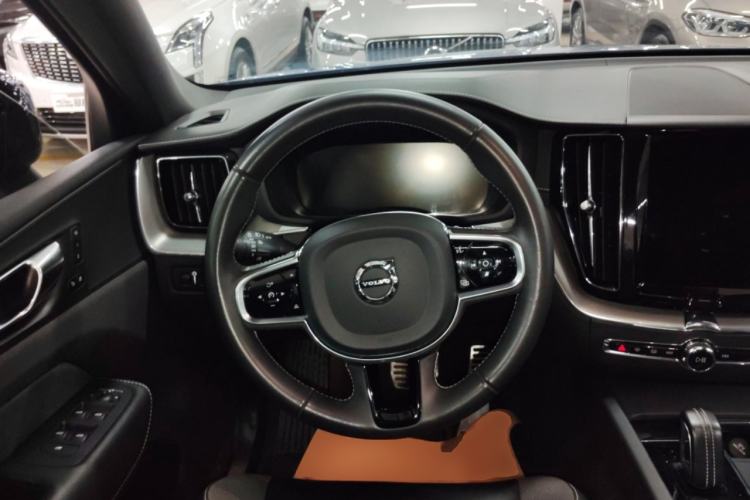 Used Volvo XC60 New Energy 2021 T8 E-Drive Hybrid Smart & Dynamic Edition Steering Wheel