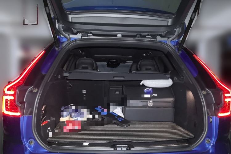 Used Volvo XC60 New Energy 2021 T8 E-Drive Hybrid Smart & Dynamic Edition Trunk