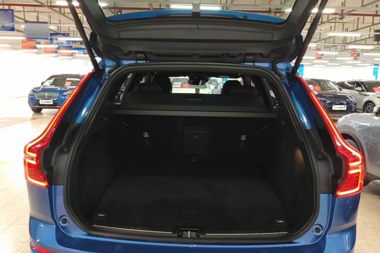 Used Volvo XC60 New Energy 2021 T8 E-Drive Hybrid Smart & Dynamic Edition Trunk
