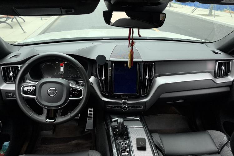 Used Volvo XC60 New Energy 2021 T8 E-Drive Hybrid Smart & Dynamic Edition Center Console