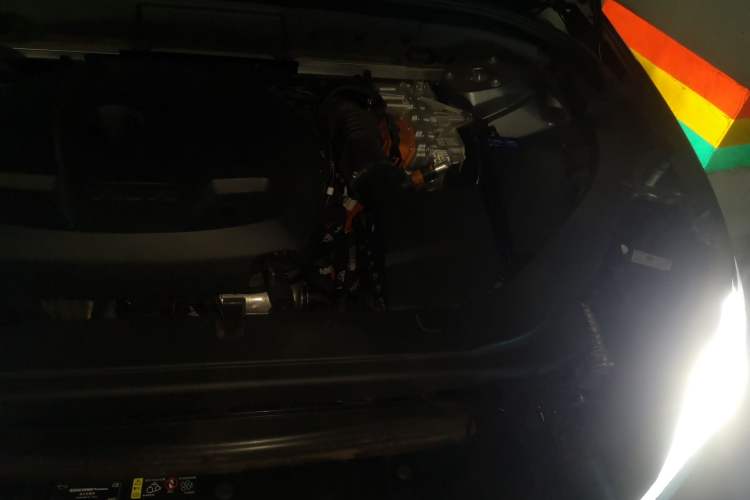 Used Volvo XC60 New Energy 2021 T8 e-Drive Hybrid Luxury Edition Engine Bay Left