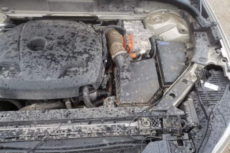 Used Volvo XC60 New Energy 2021 T8 e-Drive Hybrid Luxury Edition Engine Bay Left