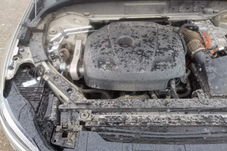 Used Volvo XC60 New Energy 2021 T8 e-Drive Hybrid Luxury Edition Engine Bay Right