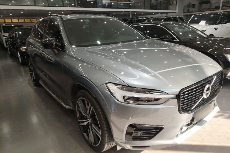Used Volvo XC60 New Energy 2021 T8 E-Drive Hybrid Smart & Dynamic Edition Front Right 45 Deg