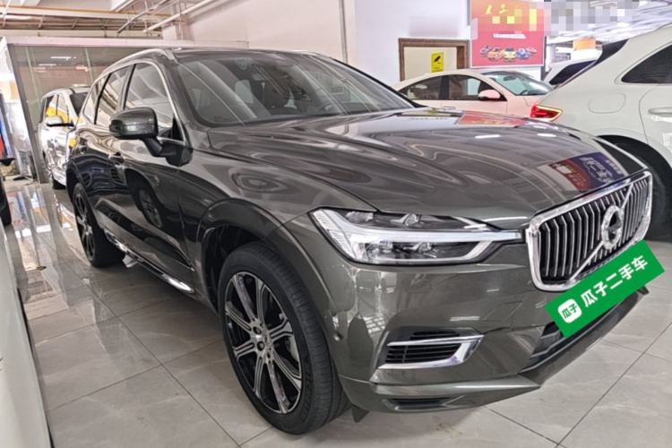Used Volvo XC60 New Energy 2021 T8 e-Drive Hybrid Luxury Edition Front Right 45 Deg