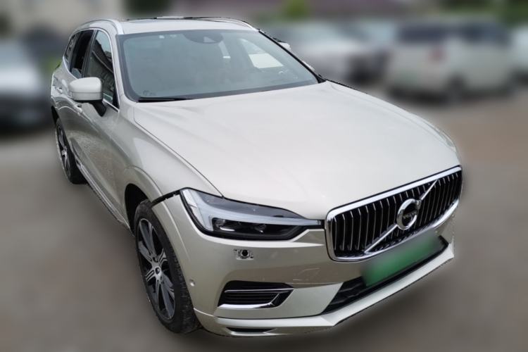 Used Volvo XC60 New Energy 2021 T8 e-Drive Hybrid Luxury Edition Front Right 45 Deg
