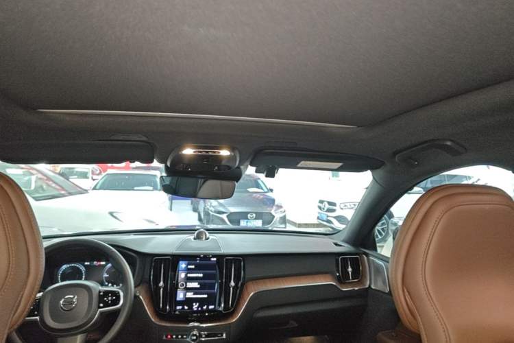 Used Volvo XC60 New Energy 2021 T8 e-Drive Hybrid Luxury Edition Headliner