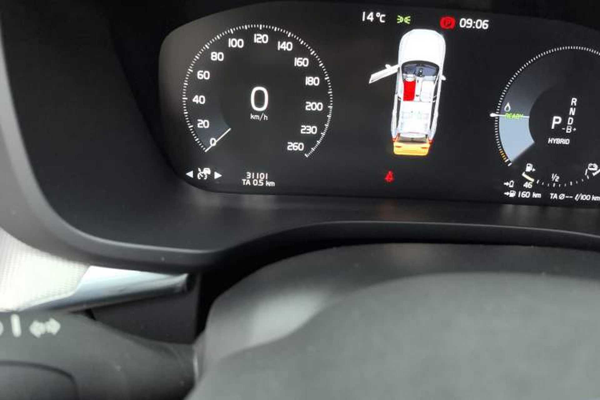 Used Volvo XC60 New Energy 2021 T8 E-Drive Hybrid Smart & Dynamic Edition Odometer Close Up