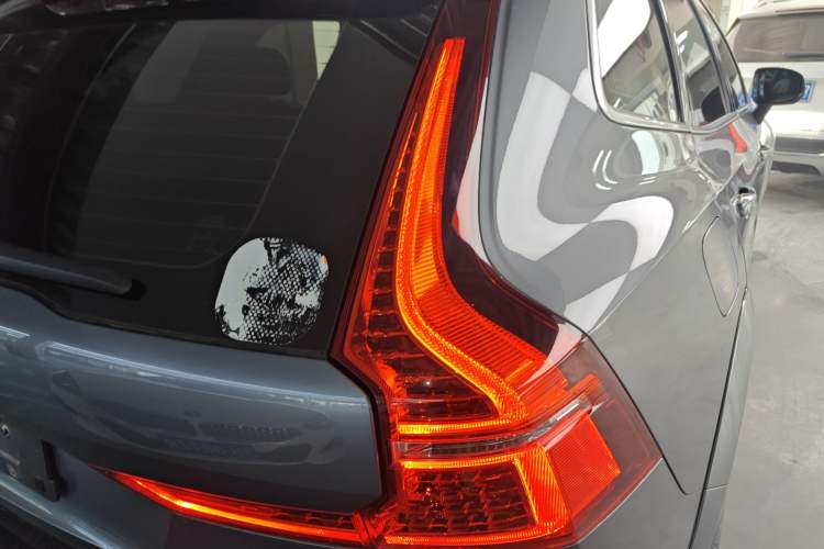 Used Volvo XC60 New Energy 2021 T8 e-Drive Hybrid Luxury Edition Right Rear Taillight