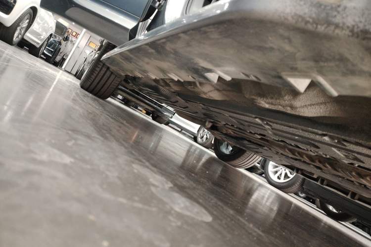 Used Volvo XC60 New Energy 2021 T8 E-Drive Hybrid Smart & Dynamic Edition Right Side Sill