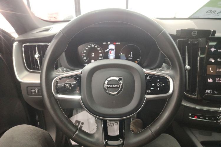 Used Volvo XC60 New Energy 2021 T8 E-Drive Hybrid Smart & Dynamic Edition Steering Wheel