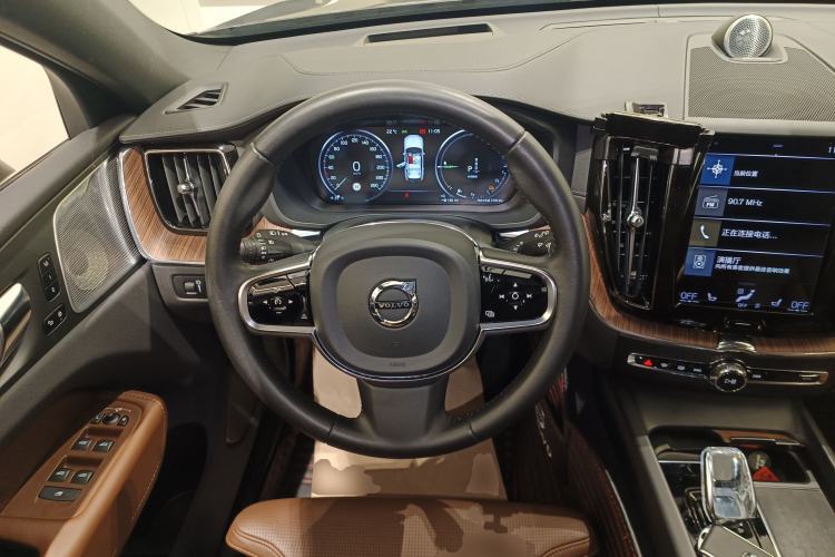 Used Volvo XC60 New Energy 2021 T8 e-Drive Hybrid Luxury Edition Steering Wheel