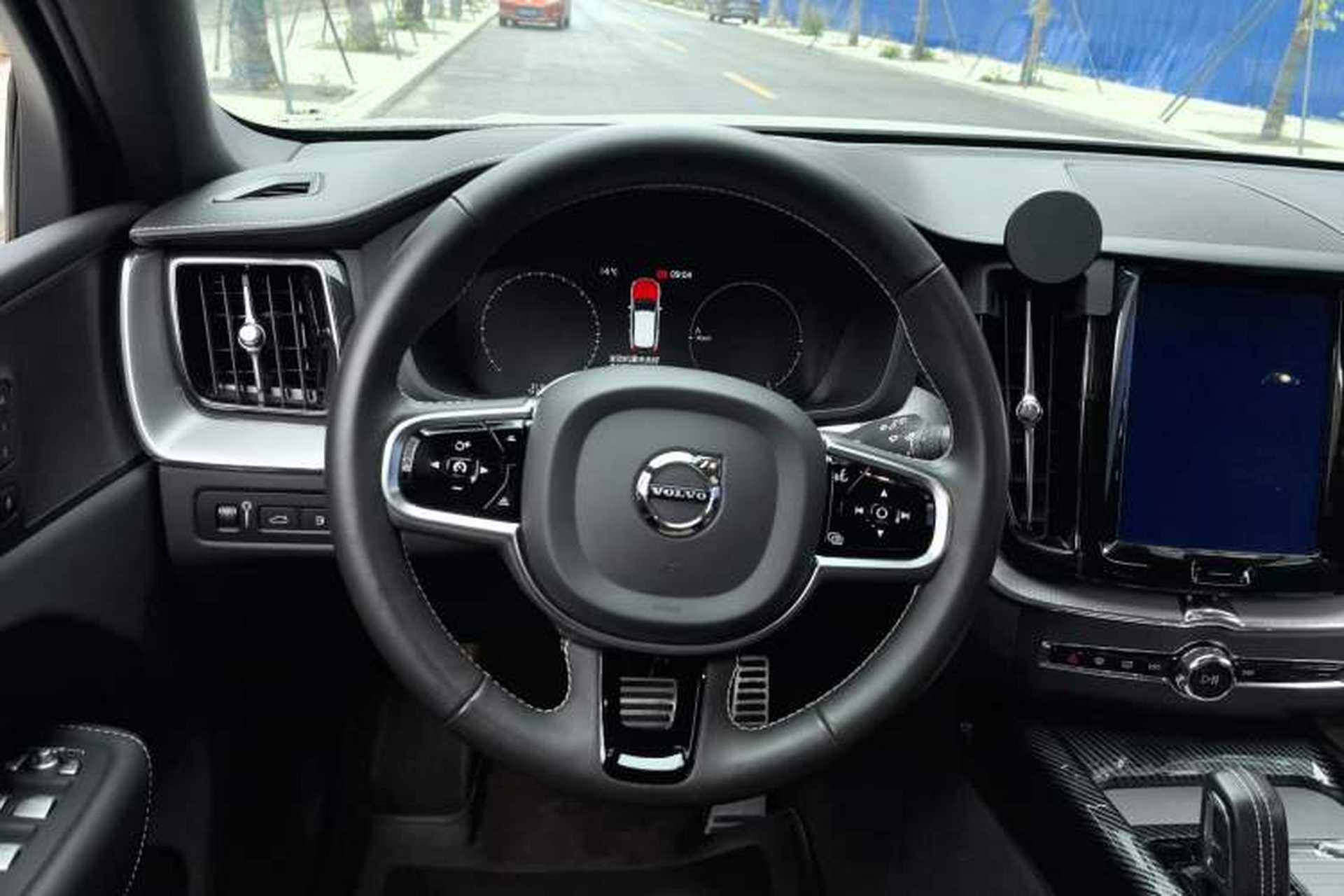 Used Volvo XC60 New Energy 2021 T8 E-Drive Hybrid Smart & Dynamic Edition Steering Wheel
