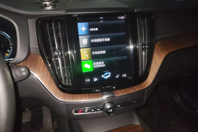 Used Volvo XC60 New Energy 2021 T8 e-Drive Hybrid Luxury Edition Audio And AC Panel