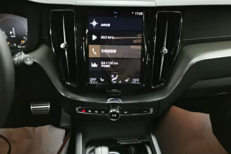 Used Volvo XC60 New Energy 2021 T8 E-Drive Hybrid Smart & Dynamic Edition Audio And AC Panel
