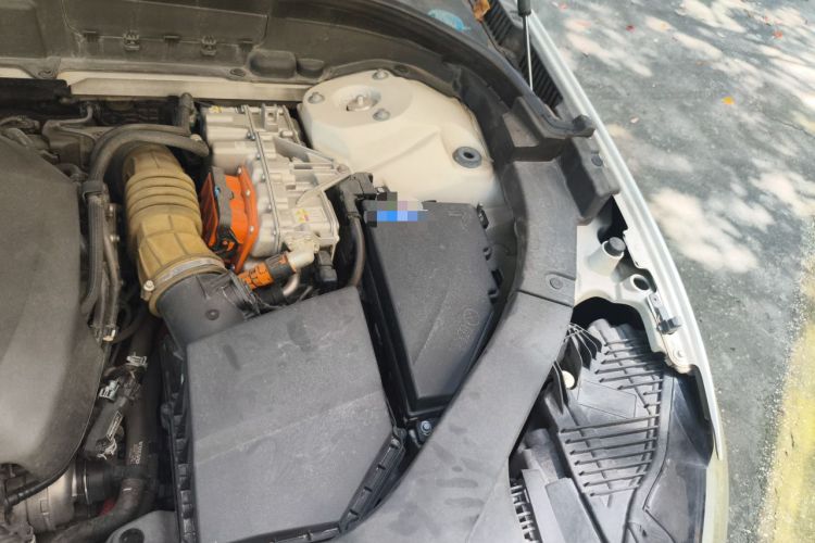 Used Volvo XC60 New Energy 2021 T8 e-Drive Hybrid Luxury Edition Engine Bay Left