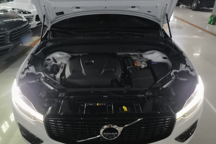 Used Volvo XC60 New Energy 2021 T8 E-Drive Hybrid Smart & Dynamic Edition Engine Bay