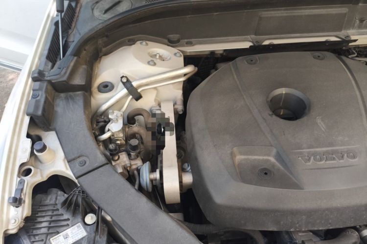 Used Volvo XC60 New Energy 2021 T8 e-Drive Hybrid Luxury Edition Engine Bay Right