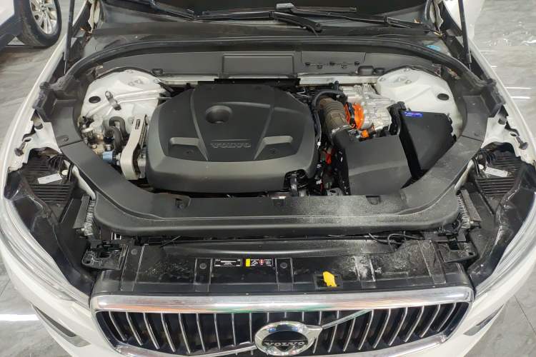 Used Volvo XC60 New Energy 2021 T8 e-Drive Hybrid Luxury Edition Engine Bay