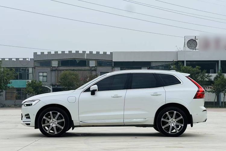 Used Volvo XC60 New Energy 2021 T8 e-Drive Hybrid Luxury Edition Exterior 3