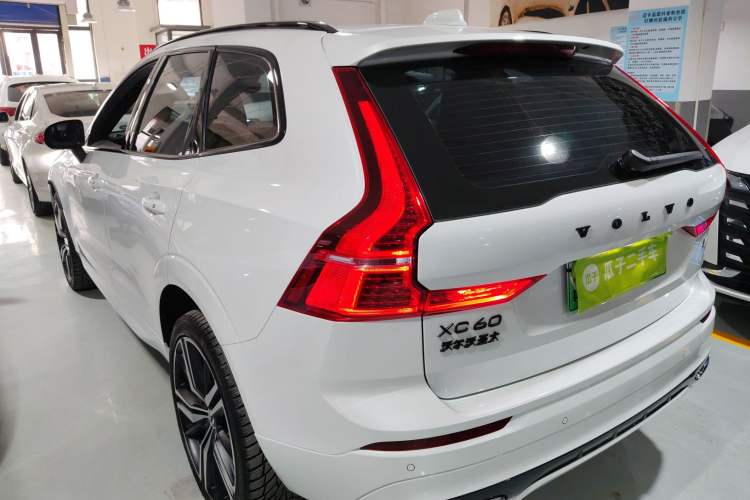 Used Volvo XC60 New Energy 2021 T8 E-Drive Hybrid Smart & Dynamic Edition Exterior 3