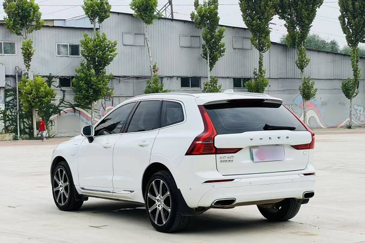Used Volvo XC60 New Energy 2021 T8 e-Drive Hybrid Luxury Edition Exterior 4