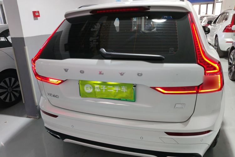 Used Volvo XC60 New Energy 2021 T8 E-Drive Hybrid Smart & Dynamic Edition Exterior 4