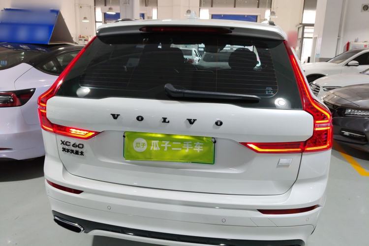 Used Volvo XC60 New Energy 2021 T8 E-Drive Hybrid Smart & Dynamic Edition Exterior 4