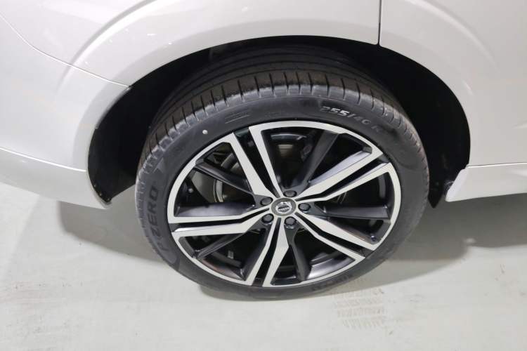 Used Volvo XC60 New Energy 2021 T8 E-Drive Hybrid Smart & Dynamic Edition Exterior 8