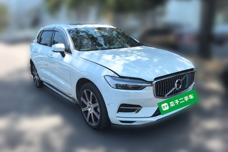 Used Volvo XC60 New Energy 2021 T8 e-Drive Hybrid Luxury Edition Front Right 45 Deg