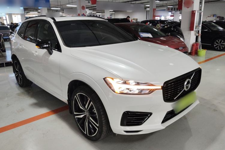 Used Volvo XC60 New Energy 2021 T8 E-Drive Hybrid Smart & Dynamic Edition Front Right 45 Deg