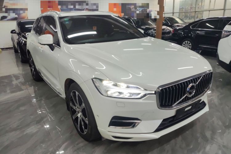 Used Volvo XC60 New Energy 2021 T8 e-Drive Hybrid Luxury Edition Front Right 45 Deg