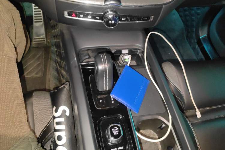 Used Volvo XC60 New Energy 2021 T8 E-Drive Hybrid Smart & Dynamic Edition Gear Lever