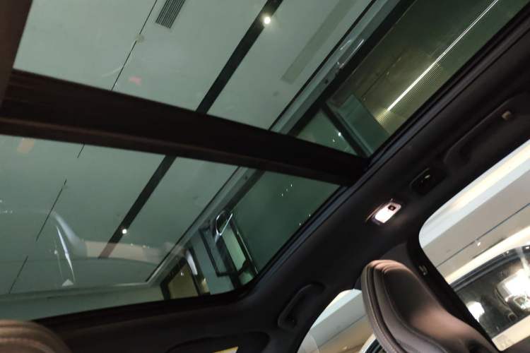 Used Volvo XC60 New Energy 2021 T8 E-Drive Hybrid Smart & Dynamic Edition Headliner