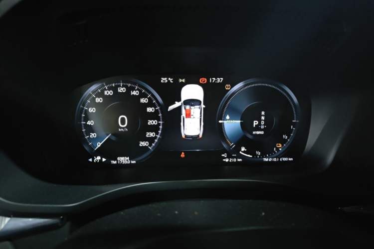 Used Volvo XC60 New Energy 2021 T8 E-Drive Hybrid Smart & Dynamic Edition Instrument Cluster