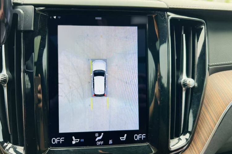 Used Volvo XC60 New Energy 2021 T8 e-Drive Hybrid Luxury Edition Interior 1
