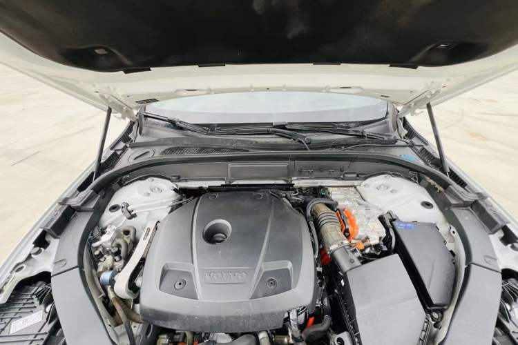 Used Volvo XC60 New Energy 2021 T8 e-Drive Hybrid Luxury Edition Interior 14