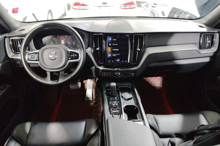 Used Volvo XC60 New Energy 2021 T8 E-Drive Hybrid Smart & Dynamic Edition Interior 2