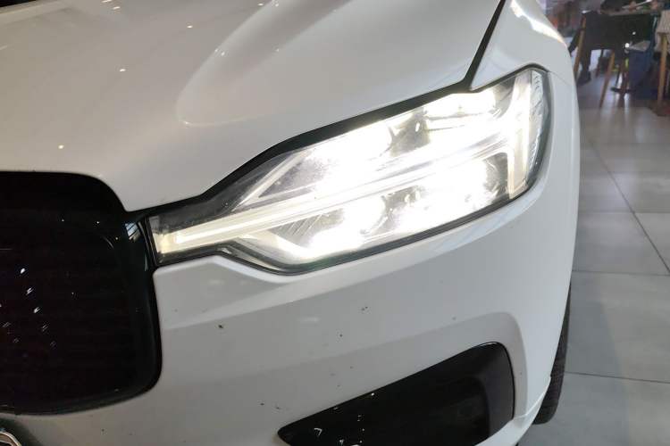 Used Volvo XC60 New Energy 2021 T8 E-Drive Hybrid Smart & Dynamic Edition Left Front Headlight