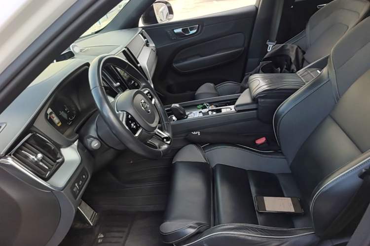 Used Volvo XC60 New Energy 2021 T8 E-Drive Hybrid Smart & Dynamic Edition Left Front Seat