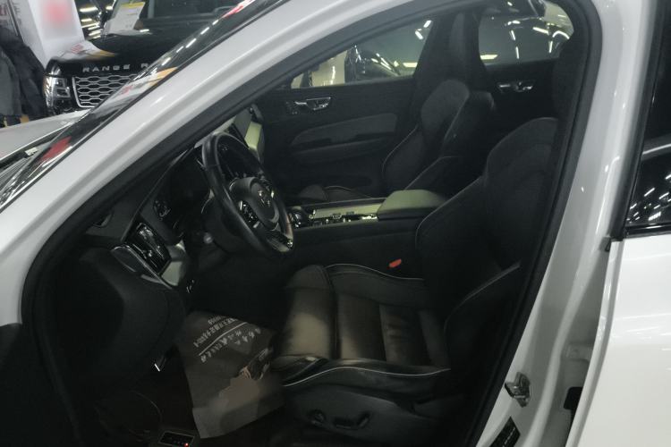 Used Volvo XC60 New Energy 2021 T8 E-Drive Hybrid Smart & Dynamic Edition Left Front Seat