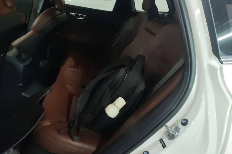 Used Volvo XC60 New Energy 2021 T8 e-Drive Hybrid Luxury Edition Left Rear Seat