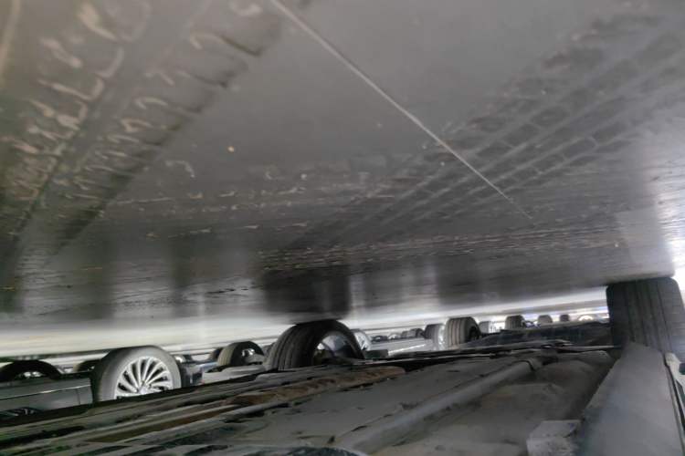 Used Volvo XC60 New Energy 2021 T8 E-Drive Hybrid Smart & Dynamic Edition Left Side Sill