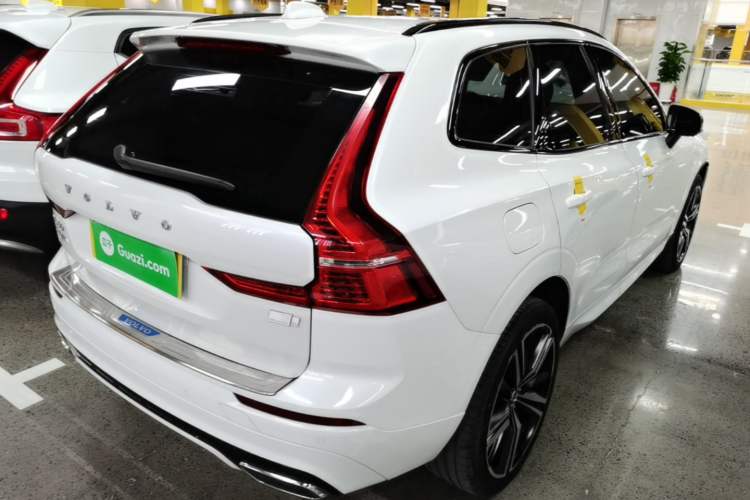 Used Volvo XC60 New Energy 2021 T8 E-Drive Hybrid Smart & Dynamic Edition Rear Right 45 Deg